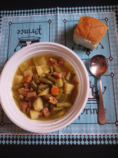 A picture of Mom's 🥇Southern Style Green Beans and Potatoes Soup By (Jerr).