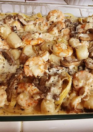 A picture of Shrimp-Scallops & Mushroom Fettuccine.