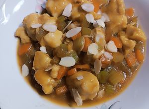 Foto di Bocconcini di Pollo alle Mandorle con Salsa di Soia