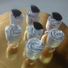 A picture of Oreo mousse.