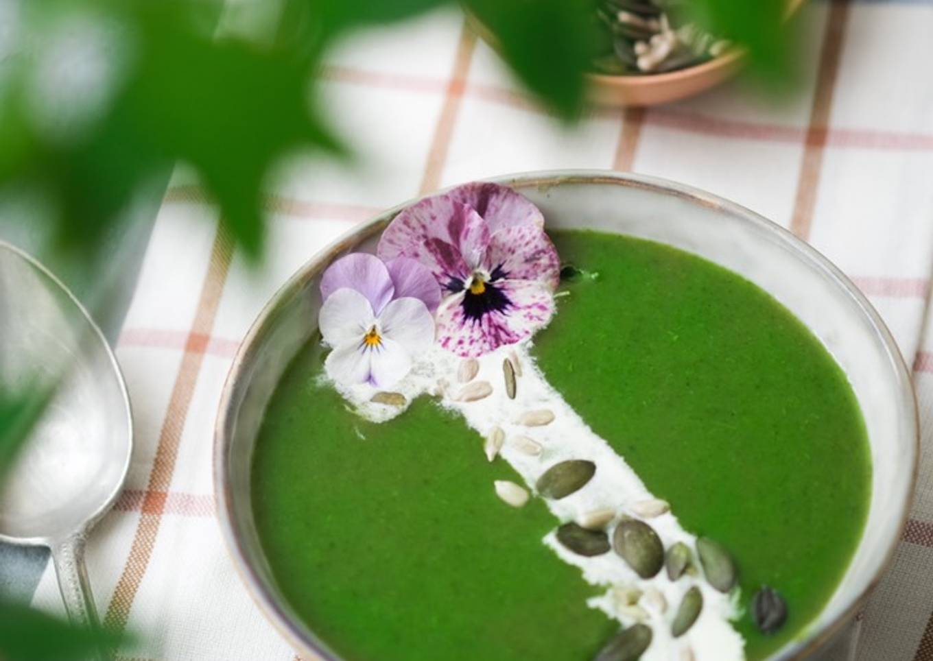 Soupe de cresson et crème de menthe
