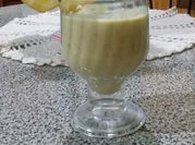 Una foto de smoothies aguacate