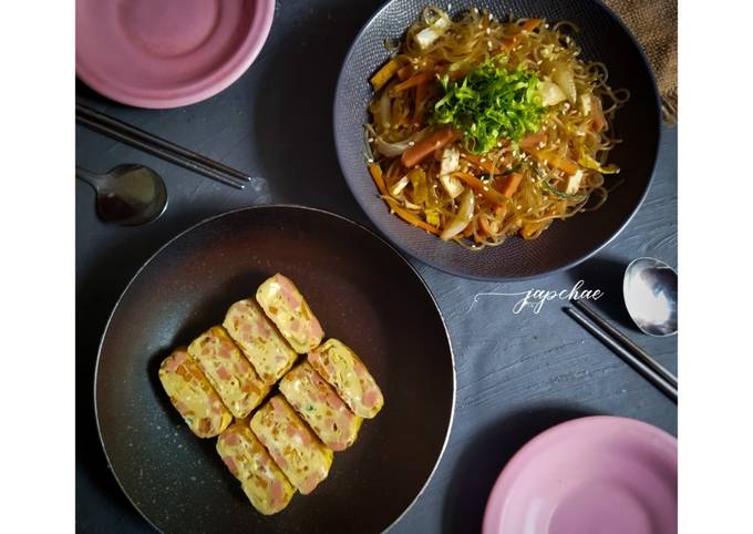 Ala Korea Akhir Bulan (Japchae & gyeran-mari)