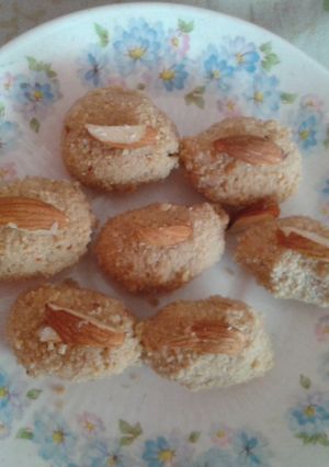 A picture of Khajur gur ke sandesh.