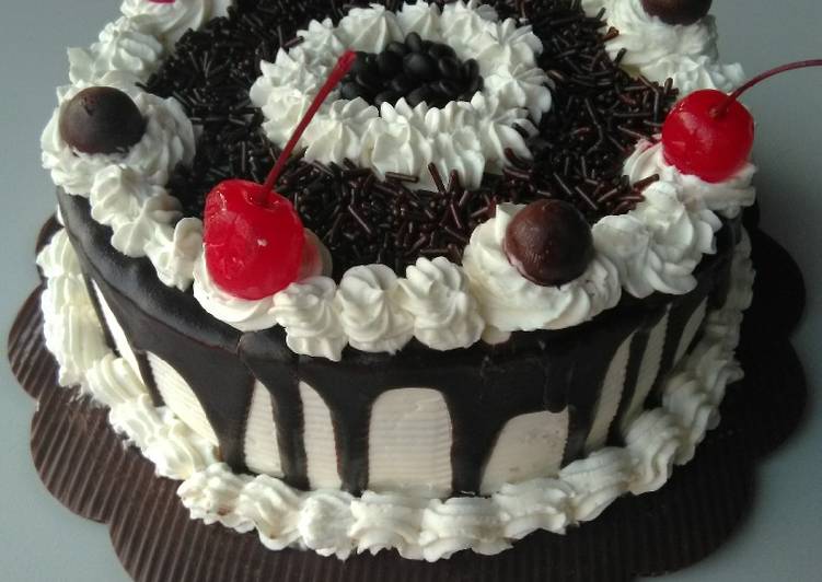 9 Resep: Black Forest Cake yang Enak!
