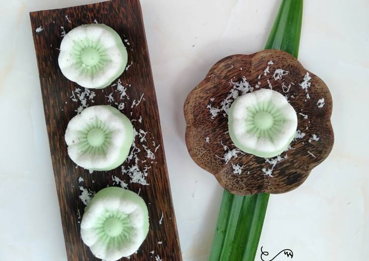 14.7~ Putu Ayu ala Rhinie (*tepung beras)