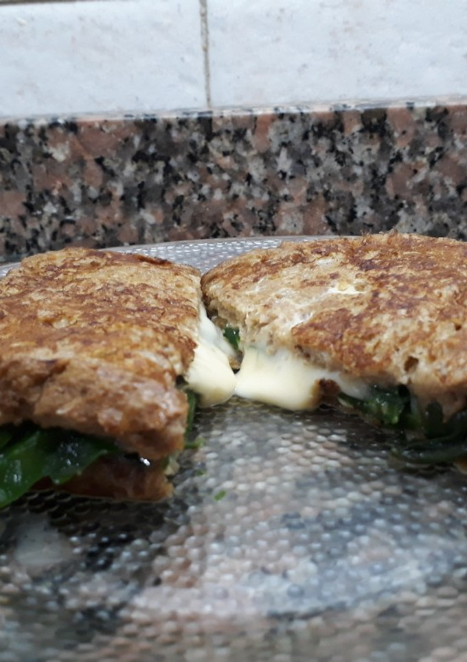 Una foto de Tostada francesa rellena