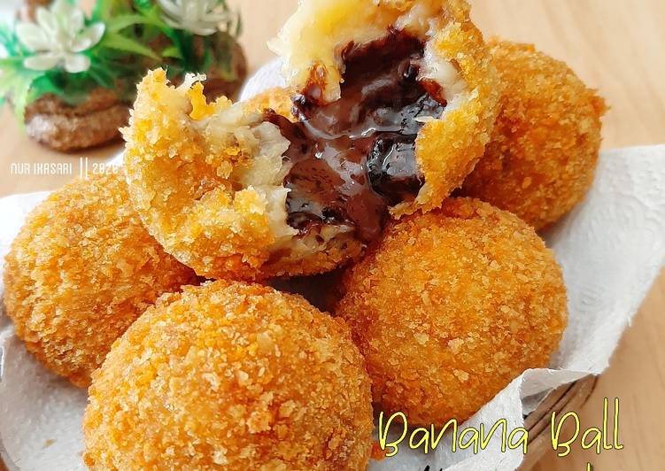 Cara termudah untuk Musim Gugur Sempurna176. Banana Ball with Chocolate