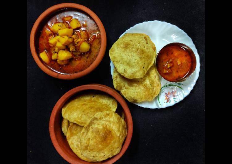 Recipe of Ultimate Puri and Aloo tomato curry