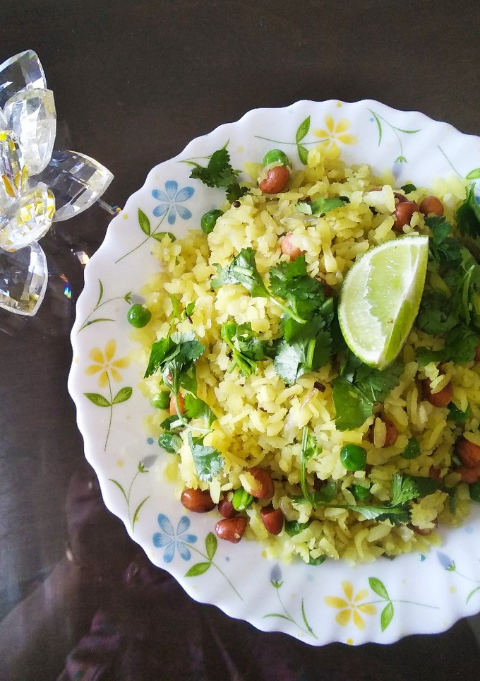A picture of Kanda poha.