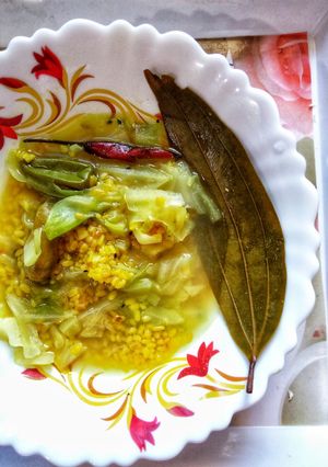 বাঁধাকপি দিয়ে মুগডাল রেসিপির প্রধান ছবি