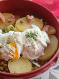 Patatas en Salsa Verde con Jamón y Huevo Escalfado