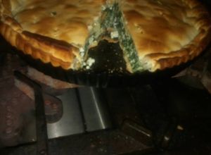 Una foto de Pascualina de acelga queso y huevo batido