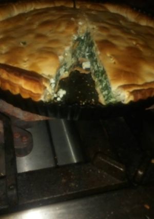 Una foto de Pascualina de acelga queso y huevo batido