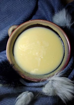 A picture of Condensed Milk.