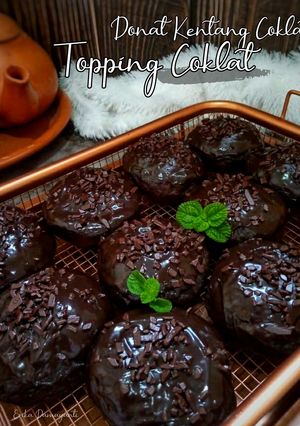Foto resep Donat Kentang Coklat Topping Coklat