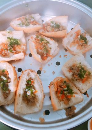 Hình của món Bánh mì hấp.