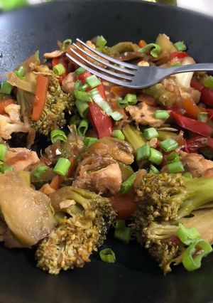 Una foto de Chop Suey con pollo