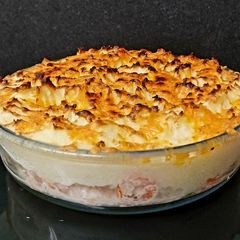 A picture of My Fish pie in fish Taco Sauce 😋😋.