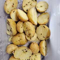 Una foto de Ensalada de papines, huevo y lactonesa