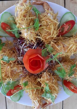 Hình của món Tôm chiên khoai môn.