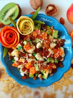 عکسی از دستور سالاد میوه و آجیل