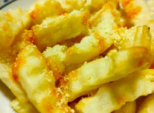 รูปของ เฟรนฟรายรสแซ่บชีสๆ by Air fryer