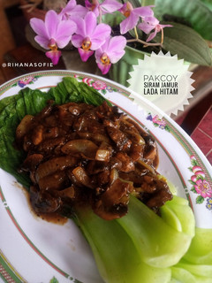 Foto resep Pakcoy Siram Jamur Lada Hitam