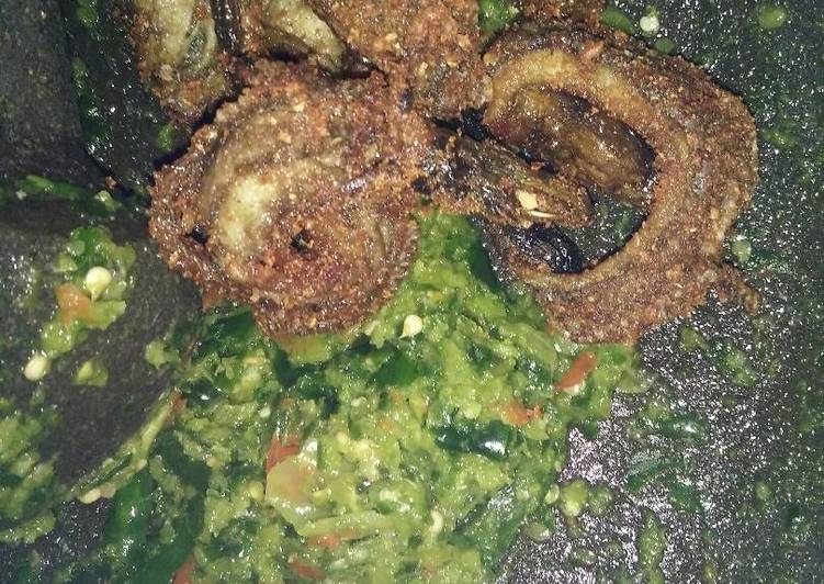 Resep Welut gepuk sambel kencur ijo Anti Gagal