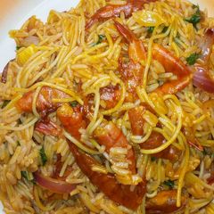 A picture of Jollof din shinkafa da taliya me shrimps.