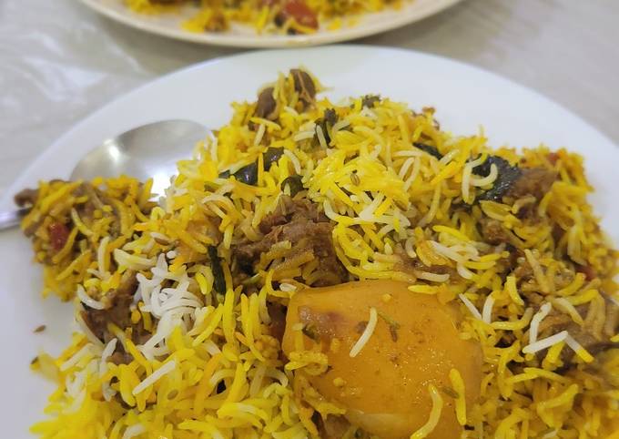 Lazeez Biryani Recipe by Aamna Saad - Cookpad