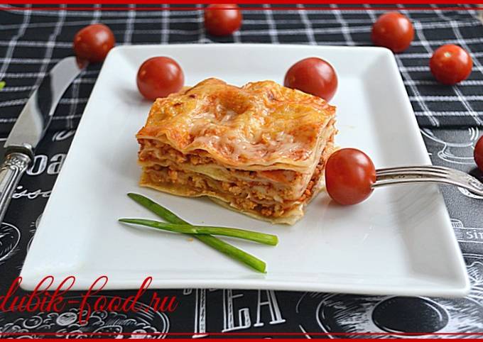 Лазанья из лаваша с фаршем и помидорами