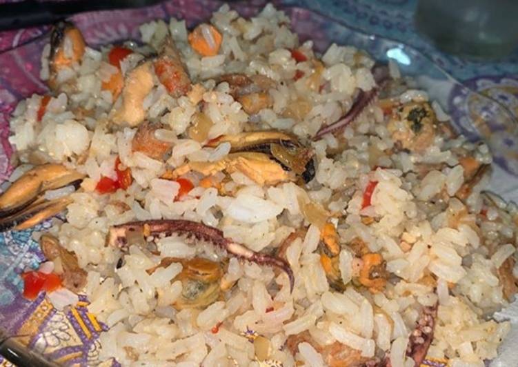 Arroz con mariscos, simulando paella 🥘