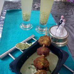 Broccoli fritters A picture of Broccoli fritters.