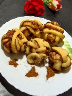 নো ইস্ট সিনামন রোল(no yeast cinnamon roll recipe in bengali) রেসিপির প্রধান ছবি