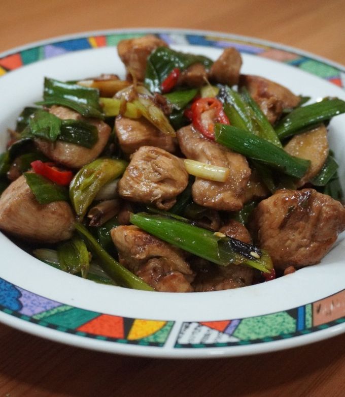 蔥爆雞丁 的食譜成品照片