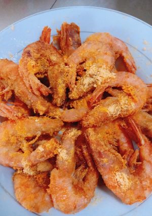 Hình của món Tôm sốt trứng muối.