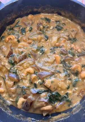 Una foto de Curry de Berenjena y Espinacas con Anacardos