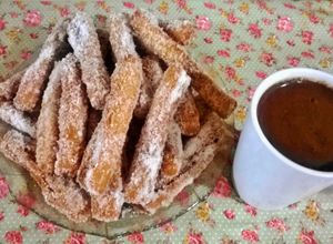 Una foto de Churros fáciles rústicos (Sin churrera ni manga)