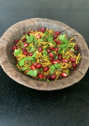 A picture of Banarasi Aloo Tamatar Chaat.