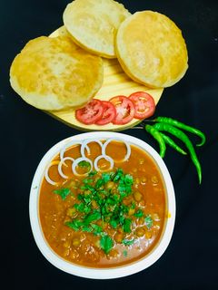 છોલે (chole Recipe in Gujarati) રેસીપી મુખ્ય ફોટો