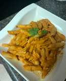Pasta en salsa de jitomate cremosa
