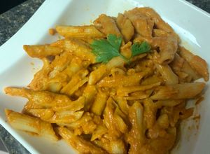 Una foto de Pasta en salsa de jitomate cremosa