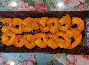 Hình của món Tôm sú bóc nõn rim mắm.