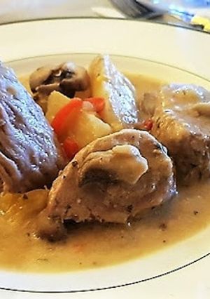 O poză a rețetei Mâncărică de porc cu curry verde și lapte de cocos.