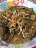 “ข้าวต้มไก่ทรงเครื่อง”