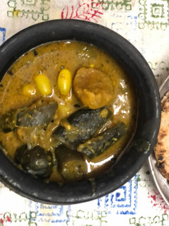 A picture of Rajwadi dhokli and Brinjal papdi sabji.