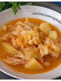 Una foto de Potaje de coles light