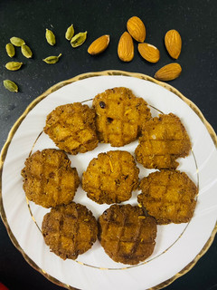 ठेकुआ (Thekua recipe in Hindi) रेसिपी मुख्य फोटो