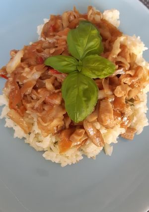 Teriyaki csirke, tojásos rizzsel recept fotója